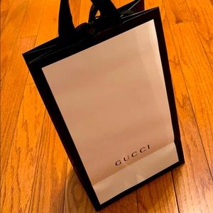 Gucci shopping bag